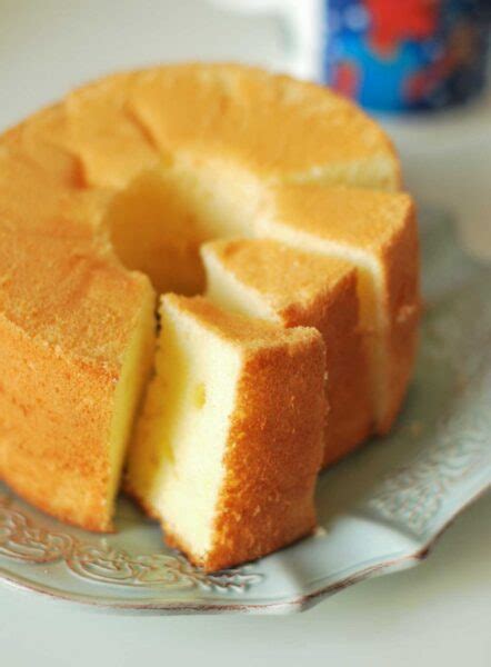 Chiffon Cake With Lemon Icing Recipe Leites Culinaria