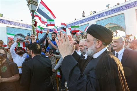 Syrian People Clerics Welcome Iranian President Raisi At Holy Shrine