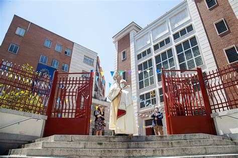 El Santuario de María Auxiliadora de Madrid retoma la normalidad tras