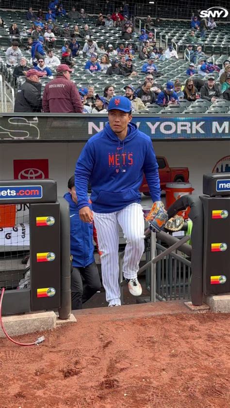 Sny Mets On Twitter Kodaisenga Comes Out To Warm Up For His Citi