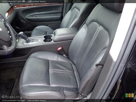 Charcoal Black 2019 Lincoln Mkt Interiors