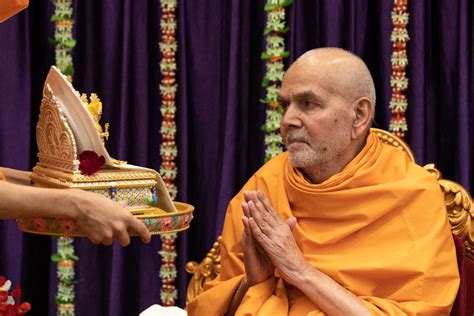 22 September 2022 HH Mahant Swami Maharaj S Vicharan Ahmedabad India