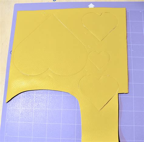 Diy Faux Leather Heart Purse And How To Cut Leather With Cameo 4