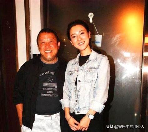 曾志伟儿子庆生，怀抱女友笑容甜蜜，曾手滑点赞蓝洁瑛去世新闻 每日头条