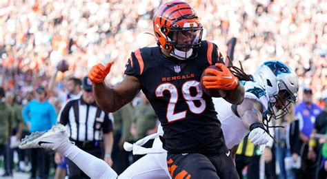 Bengals Joe Mixon Charged For Allegedly Pointing Gun At Woman