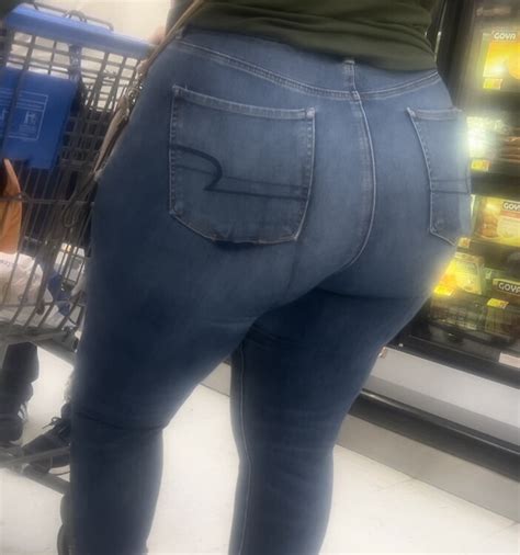 Huge Latina Booty Milf In Perfectly Jeans Tight Jeans Forum