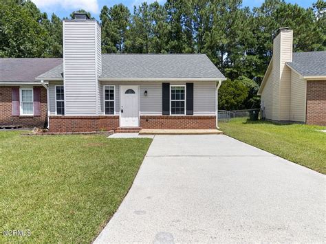 216 Live Oak Court Midway Park Nc 28544 Zillow