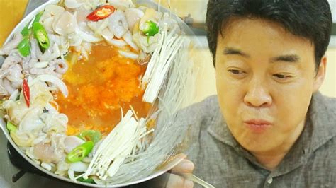 백종원의 3대 천왕 백종원 부산 수중전골에 엄지 척 “먹기 편한 해물탕” Sbs