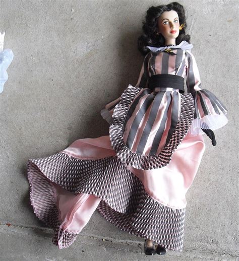 Franklin Mint Gone With The Wind Scarlett O Hara Sewing Circle Dress