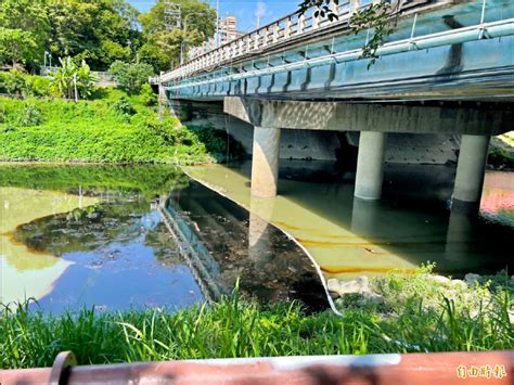 《高雄》後勁溪遭廢油污染 約600米染黑 高雄市 自由時報電子報