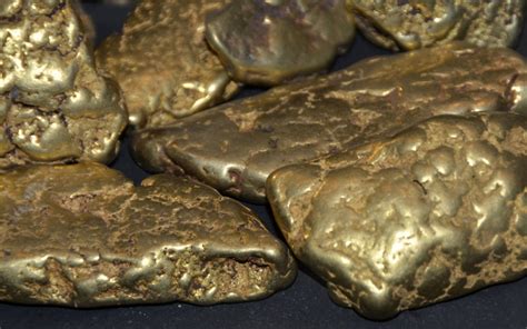 Rocks and Minerals - gold nuggets closeup