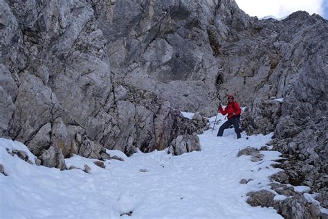 etwas Schnee in den Rinnen stört wenig Fotos hikr org