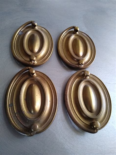 Set Of 4 Vintage Oval Bail Brass Drawerfurniture Pulls Etsy