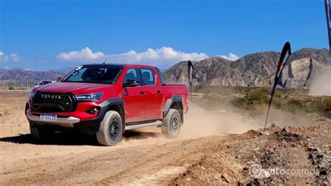 Nueva Toyota Hilux GR Sport así es la nueva pickup deportiva