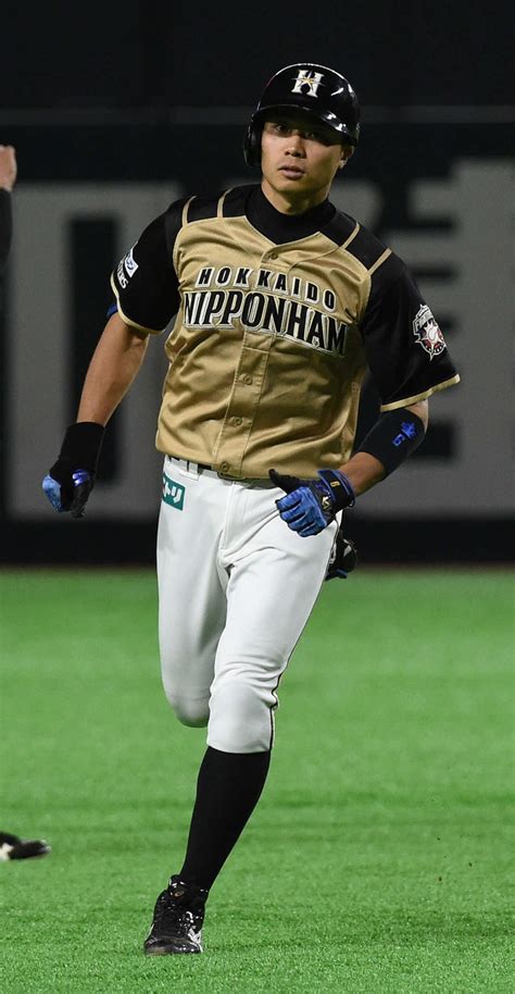 リハビリ中の日本ハム中島、飯山引退式へ特別参加 プロ野球 日刊スポーツ