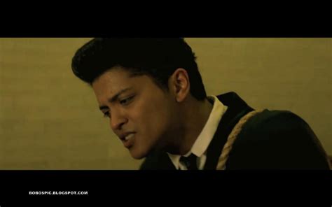 Music Video Pics: Bruno Mars - Grenade video pictures