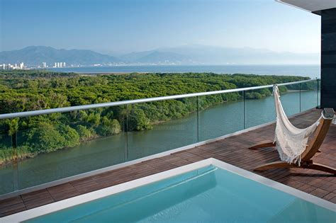 Grand Luxxe, Nuevo Vallarta | NUVO