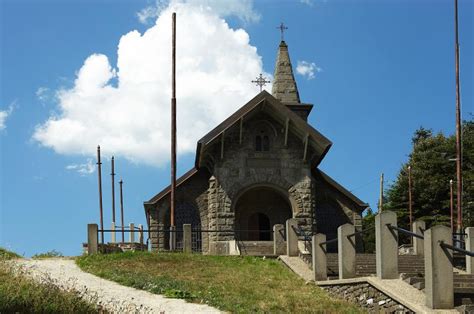 Cisa Pass The Northern Appenines Central Italy Tripdog Travel Friend