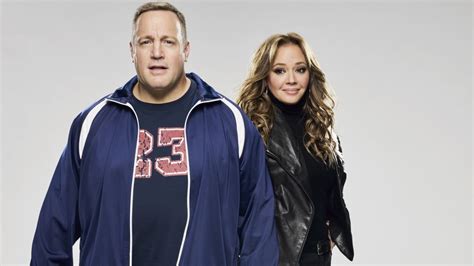 Leah Remini Reunites with Kevin James for Revamped 'Kevin Can Wait'