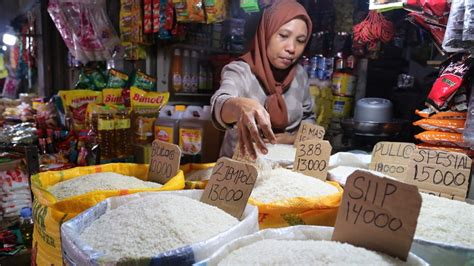 Update Harga Pangan Hari Ini Beras Bawang Merah Dan Cabai Naik