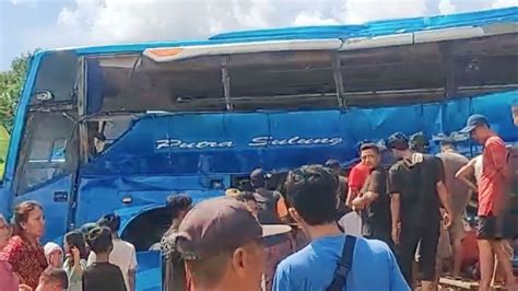 Kereta Api Tabrak Bus Di Oku Timur Sumsel Tewaskan Orang Terluka