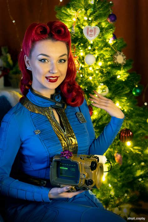 Fallout 4 Sole Survivor Christmas Cosplay 3 By N1mph On Deviantart