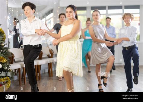 Czech Dancing Polka Hi Res Stock Photography And Images Alamy