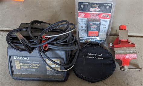 Diehard Battery Charger And Eddie Bauer Jumper Cables 20722