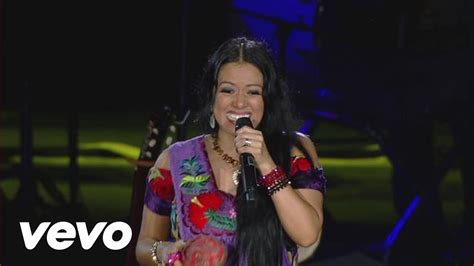 Lila Downs La Cumbia Del Mole En Vivo Youtube