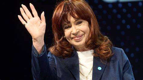 Elecciones PJ Cristina Kirchner presentó los avales de su lista