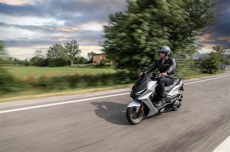 Kymco Krv Il Nuovo Maxi Scooter Che Amplia La Gamma