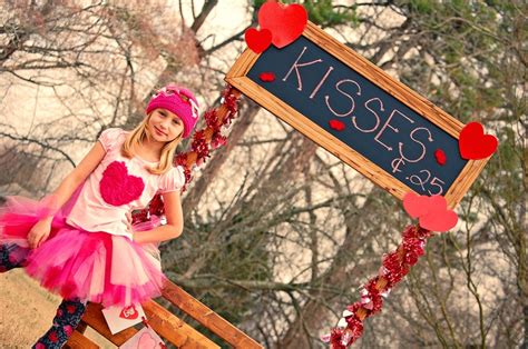 Valentines Mini Session Love My Kissing Booth Prop Made By My Hubby