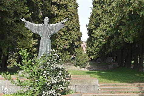 Gallery Fraternit Di San Nazzaro Della Costa In Novara