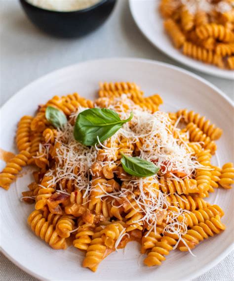 Fusilli Alla Vodka With Pancetta And Peppers Carolyn S Cooking