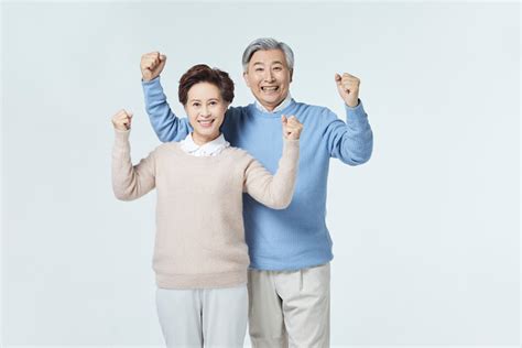 60세 이상 취업 사상최대취업자 5명 중 1명 60세 이상