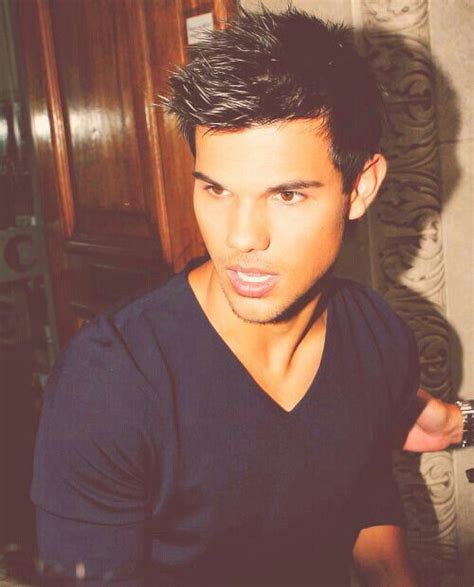 Pin De Lisa Gruszewski Em ♡taylor Lautner♡ Projetos De Jóias