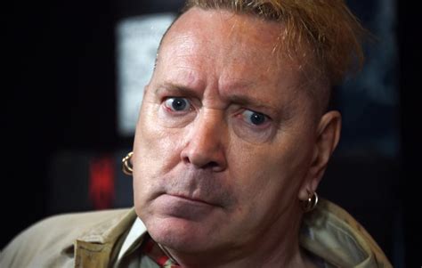 Johnny Rotten Οι Sex Pistols έγιναν περιουσία του Mickey Mouse