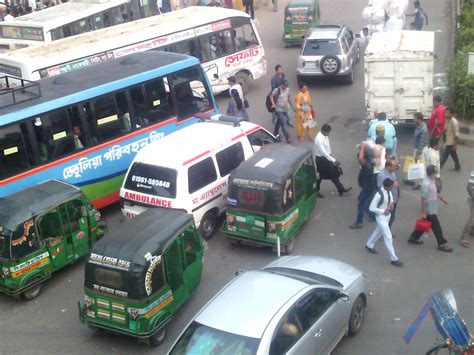 Traffic jams in Dhaka - Khaled rent a car, call 01933246577