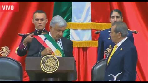 Peña Nieto Entrega Banda Presidencial A López Obrador Youtube