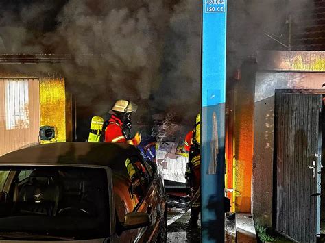 Garagen Brand in Welschingen 52 Einsatzkräfte sind mehrere Stunden im