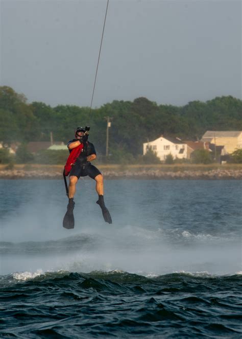 DVIDS - Images - Rescue Swimmer Training [Image 8 of 14]