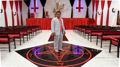 L EGLISE SATANIQUE OUVRE SES PORTES YouTube Satan Church Lucifer