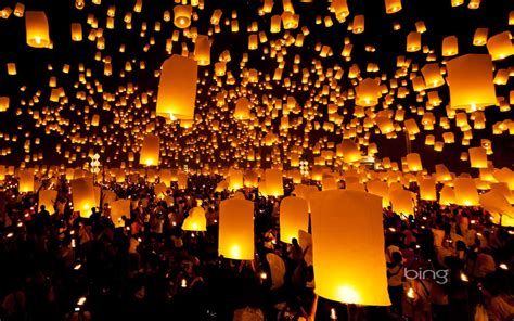 Japanese Paper Lanterns Wallpaper