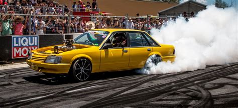 Blown Six Pot Vk Commodore Readers Car Of The Week