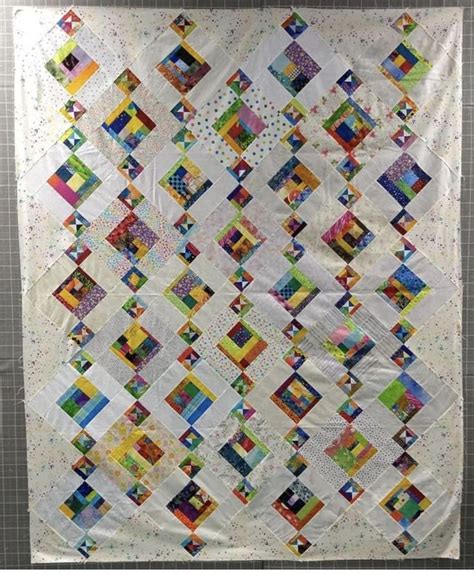 Modern And Bright Chandelier Quilt Patterns You Ll Adore Quilts