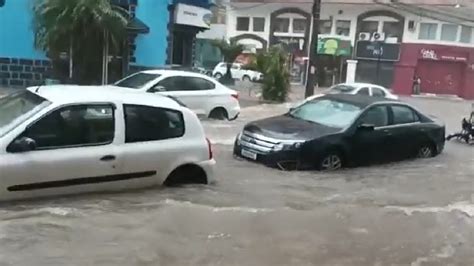 Chuva Forte Provoca Alagamentos Por Curitiba Pelo Terceiro Dia Seguido