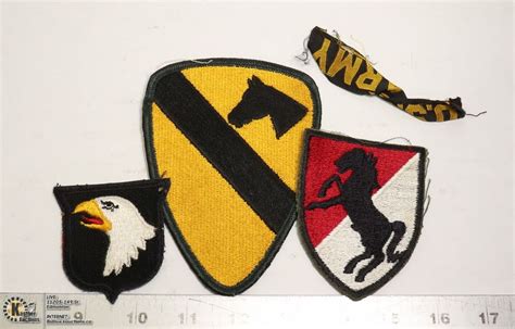 4 USA ARMY PATCHES VIETNAM ERA