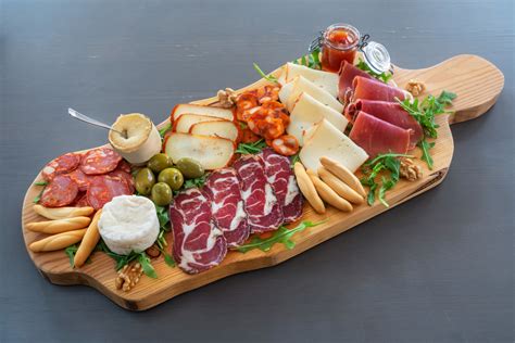 décorer un plateau de charcuterie gitapp link