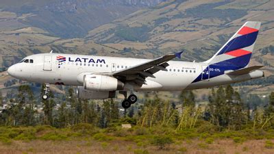 HC CPZ Airbus A319 132 LATAM Airlines Isaac Benitez S JetPhotos