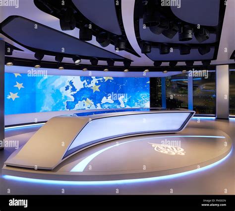 Newsroom Desk Hi Res Stock Photography And Images Alamy